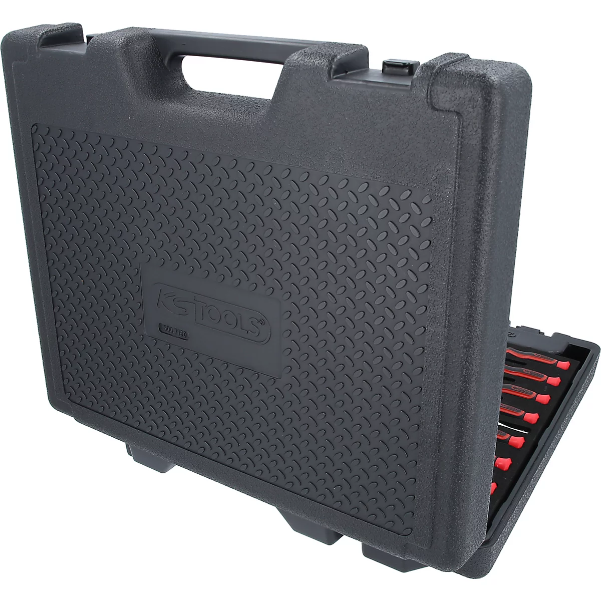 Schwarzer Werkzeugkoffer, halb geöffnet, mit rotem Innenleben. Der Koffer hat einen Griff und ein strukturiertes Muster. Auf der Vorderseite steht "KS TOOLS".